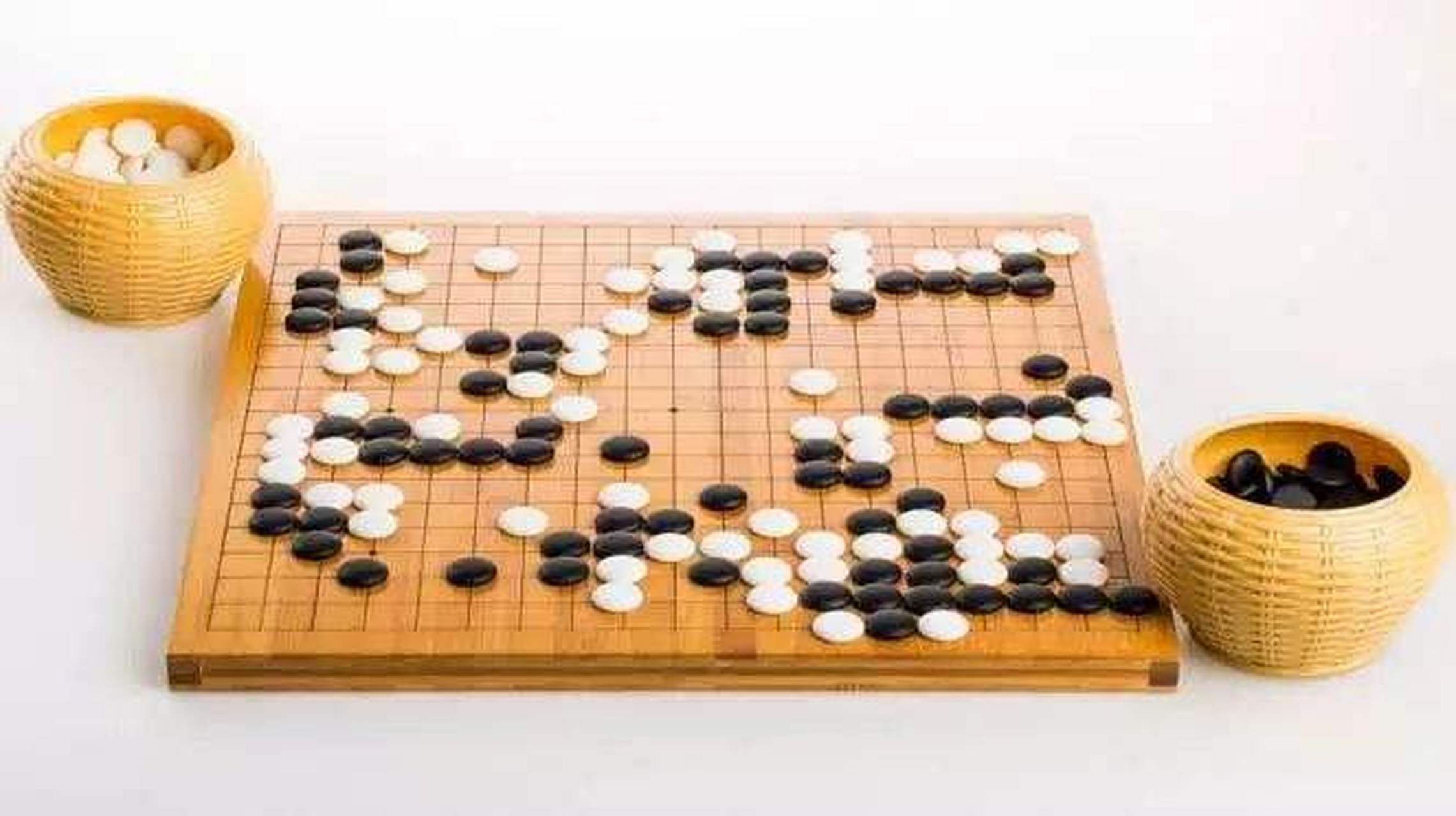 #传统文化# 围棋的基本规则规定:对局者一方执黑子先行(让子棋除外),